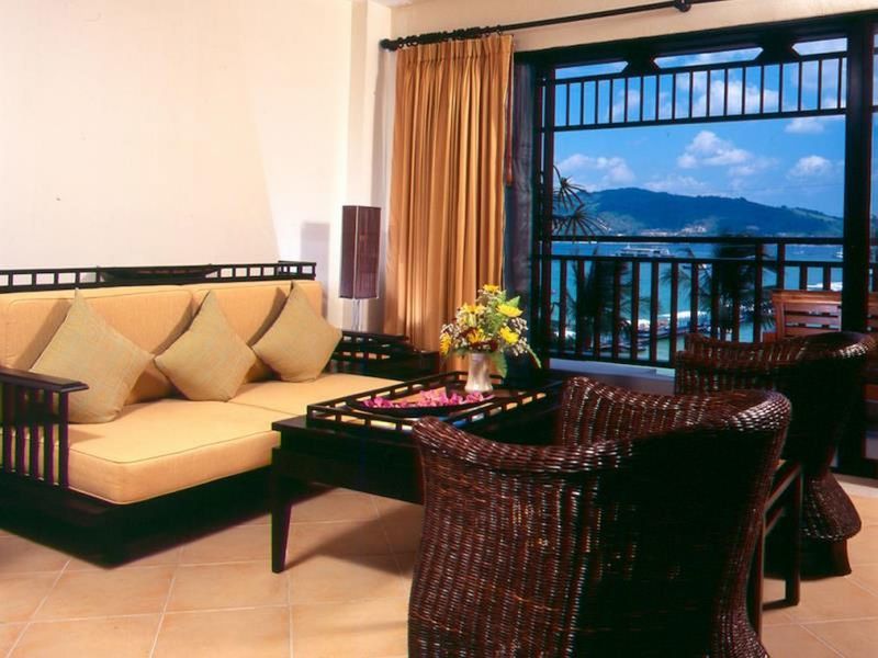 Avantika Boutique Hotel Patong Bagian luar foto