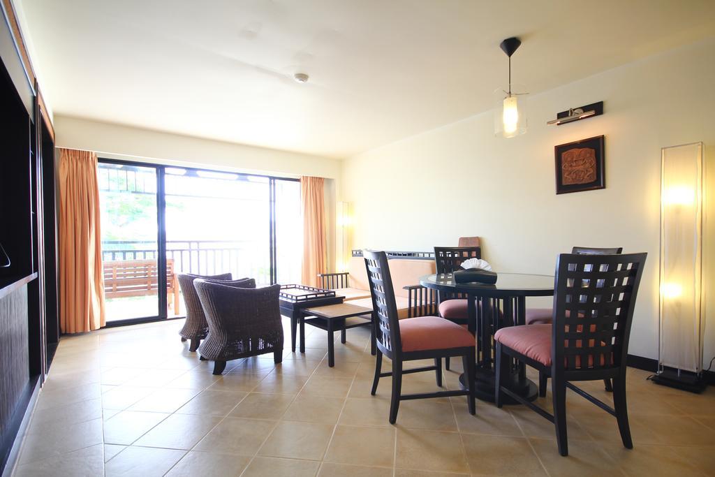 Avantika Boutique Hotel Patong Bagian luar foto