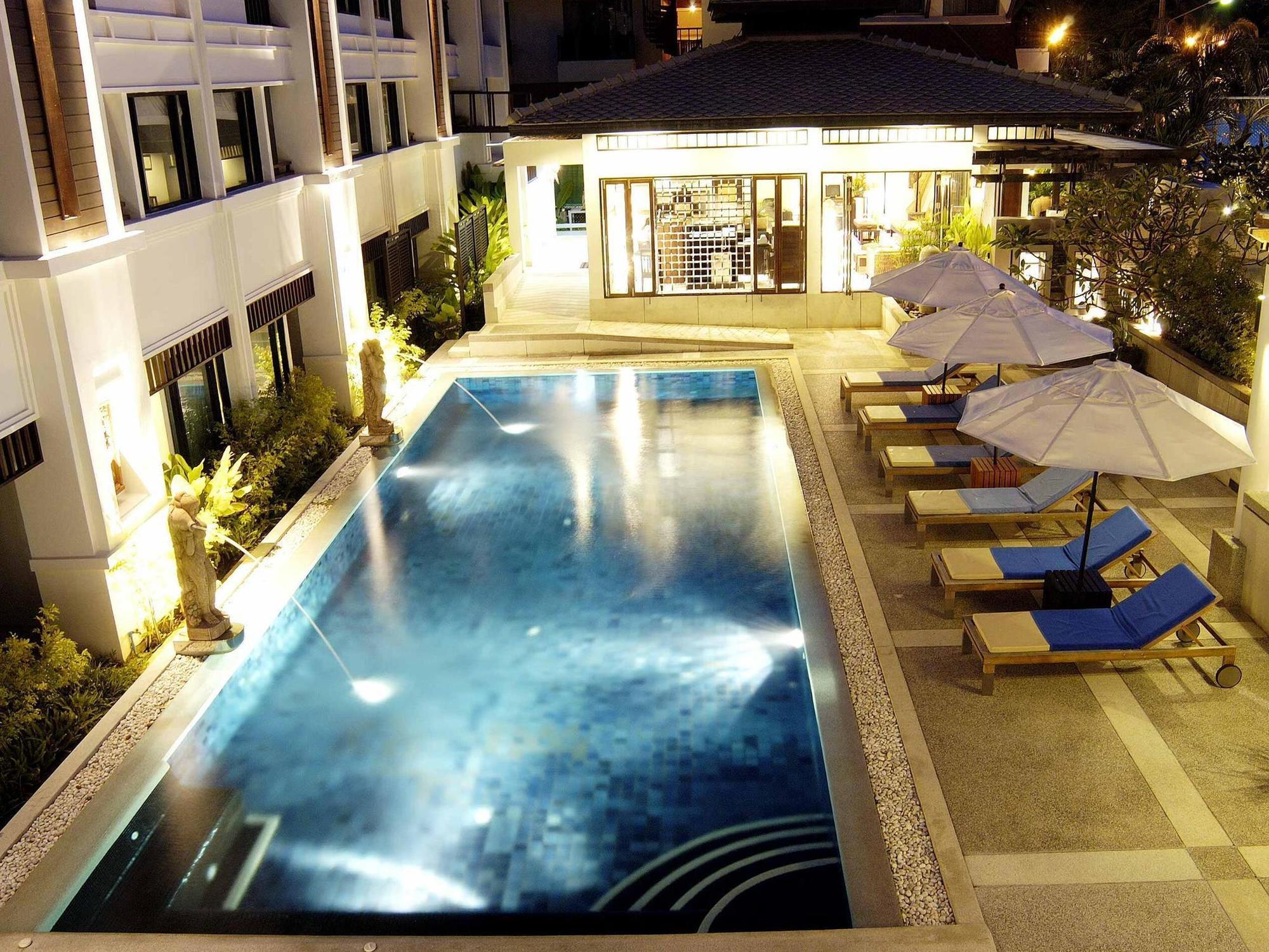 Avantika Boutique Hotel Patong Bagian luar foto