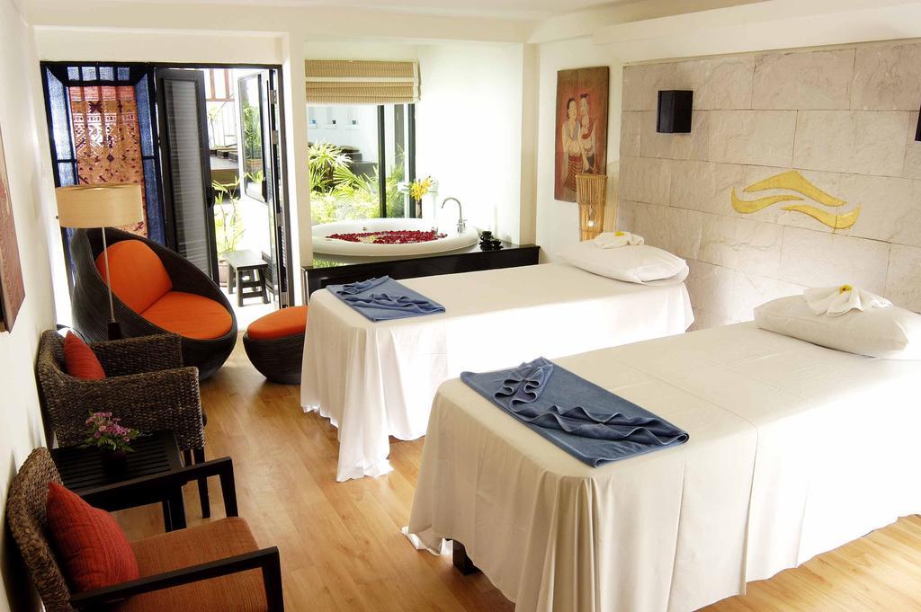 Avantika Boutique Hotel Patong Bagian luar foto